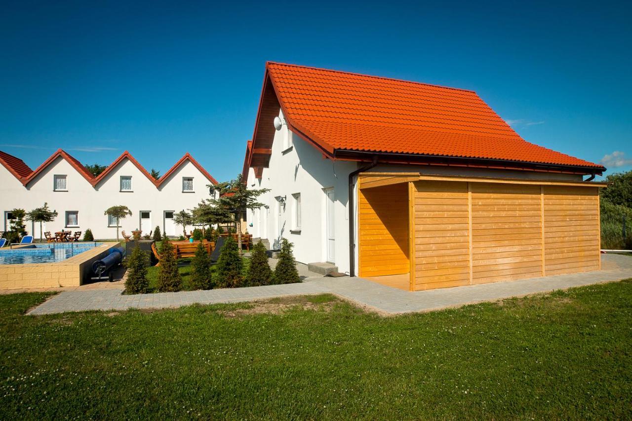 Aqua Fun Domki z Basenem Ujście-Darłowskie Esterno foto