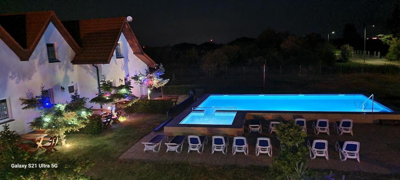 Aqua Fun Domki z Basenem Ujście-Darłowskie Esterno foto