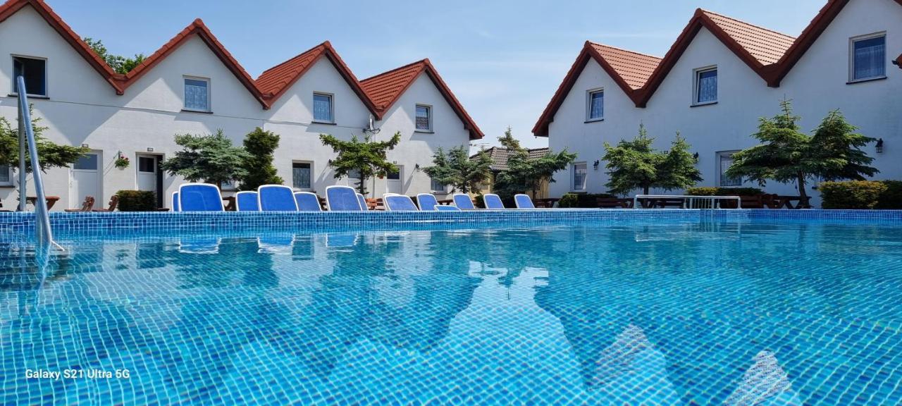 Aqua Fun Domki z Basenem Ujście-Darłowskie Esterno foto